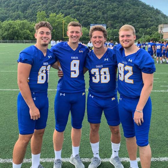 Meet your Posher, Hunter - Picture 1 of 1